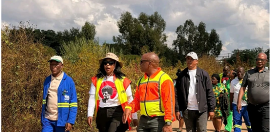 Tshwane Officials Engage Community in Mamelodi Road Assessment